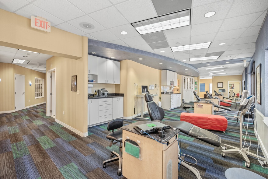 More Photos Of 8125 Ardrey Kell Rd, Charlotte Medical For Sale