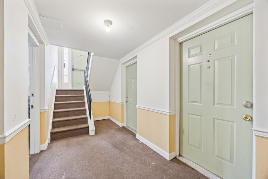 More Photos Of 52 S Morton Ave, Morton Apartments For Sale