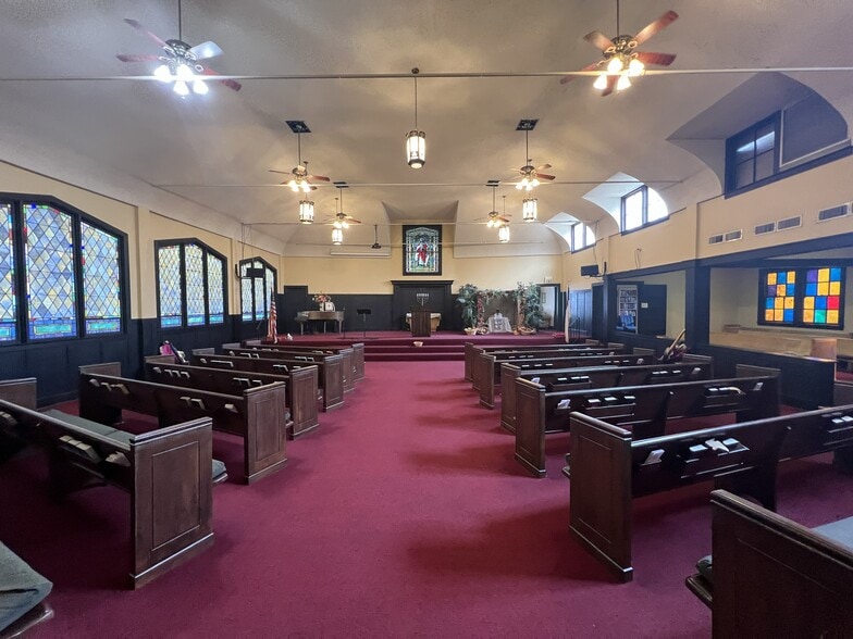 More Photos Of 2211 3rd St, La Verne Religious Facility For Sale
