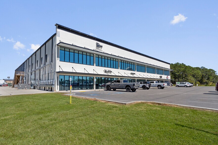 Primary Photo Of 13334 Seaway Rd, Gulfport Office For Lease