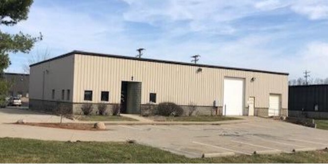 More Photos Of 2 Standen Dr, Hamilton Warehouse For Lease