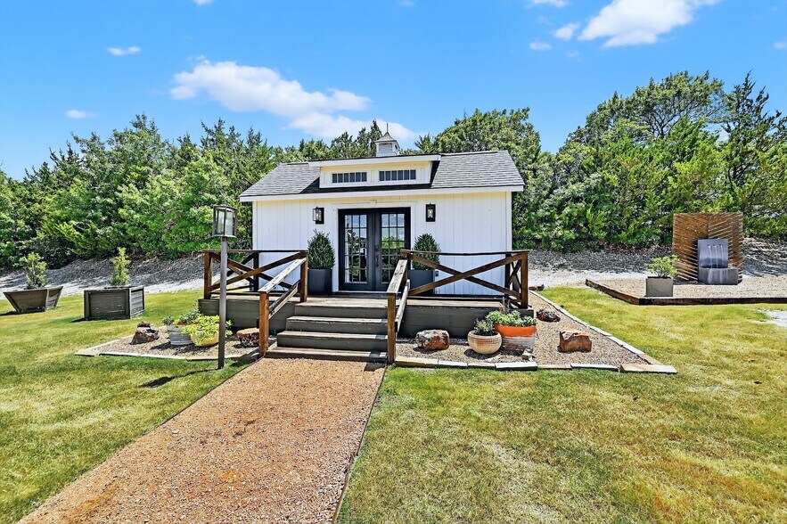 More Photos Of 5262 FM 896, Leonard Specialty For Sale