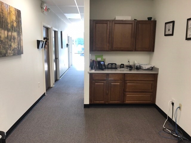 More Photos Of 2437-2443 S Prairie Ave, Pueblo Office For Sale