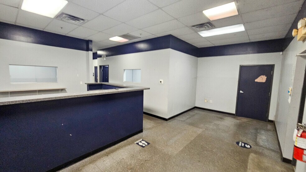 More Photos Of 2349-2363 Stirling Rd, Fort Lauderdale Warehouse For Lease