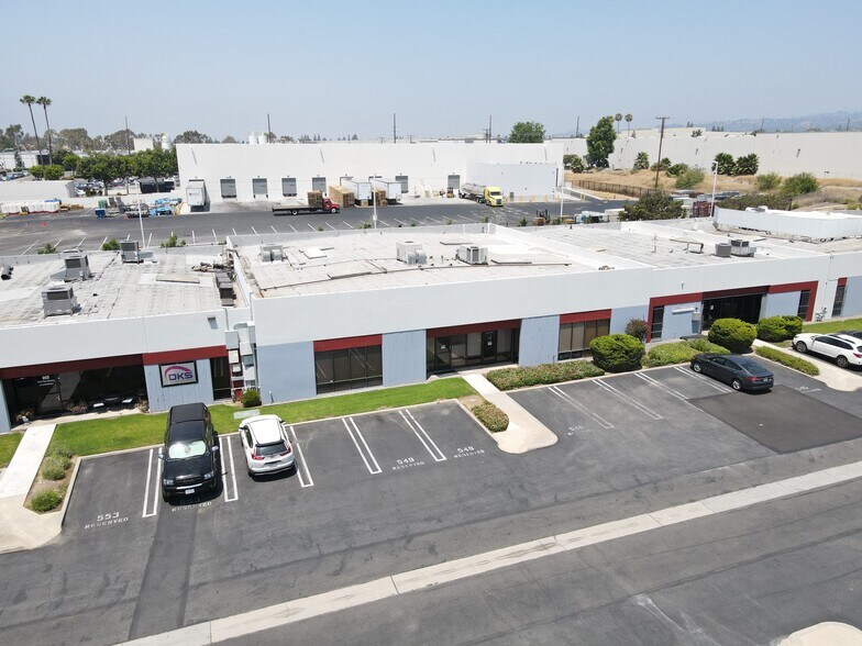 More Photos Of 549 Mercury Ln, Brea Warehouse For Lease