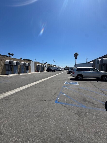 More Photos Of 6900 Knott Ave, Buena Park Warehouse For Lease