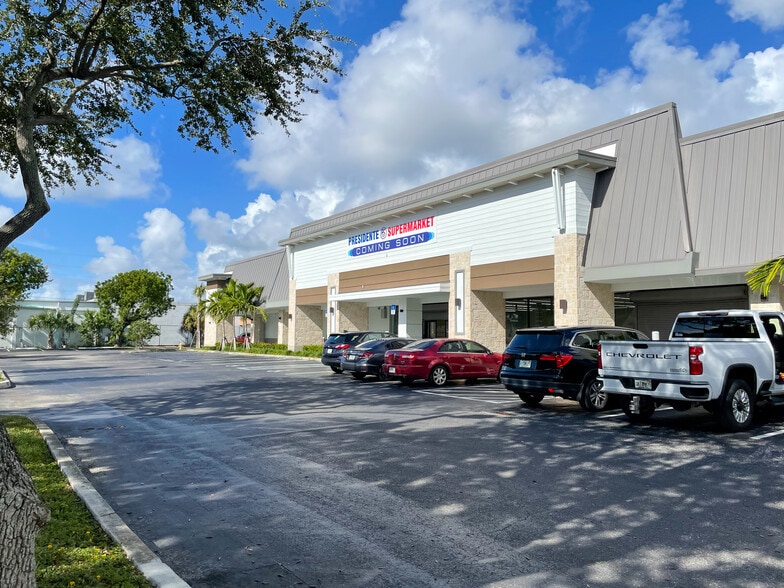More Photos Of 2501-2565 N Dixie Hwy, Lake Worth Unknown For Lease