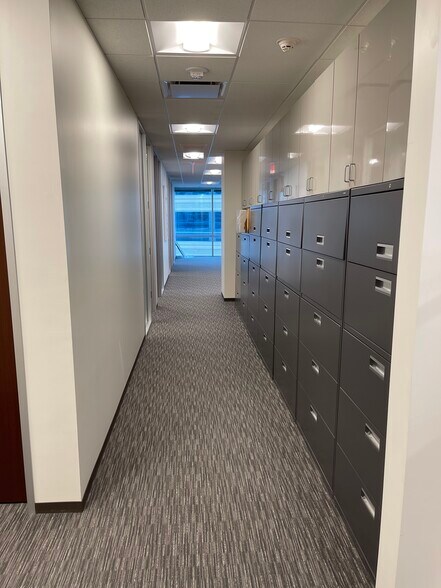 More Photos Of 1780 Hughes Landing Blvd, The Woodlands Office For Lease