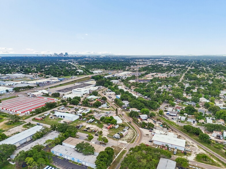 More Photos Of 3667-3691 46th Ave N, Saint Petersburg Warehouse For Sale