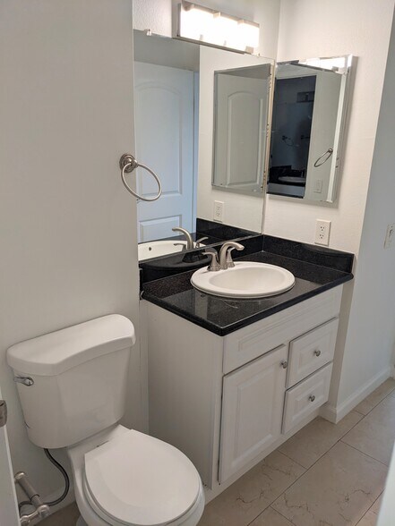 More Photos Of 17 Clay Ct, Novato Apartments For Sale