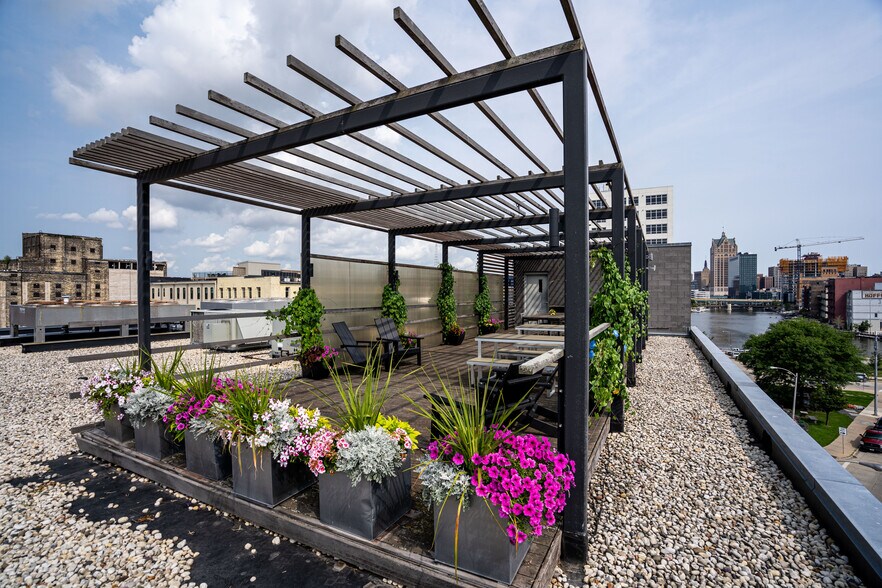 More Photos Of 161 S 1st St, Milwaukee Loft Creative Space For Lease