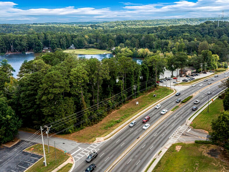More Photos Of 4615 Stone Mountain Hwy, Lilburn Freestanding For Sale