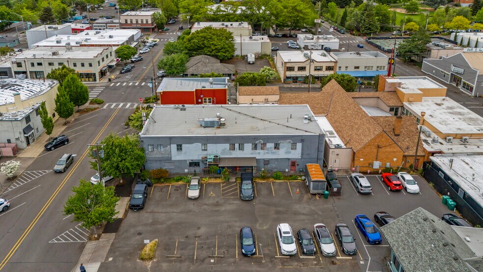 More Photos Of , Milwaukie General Retail For Sale