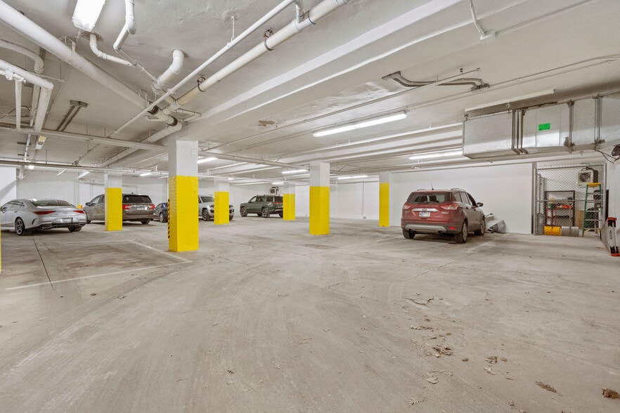 More Photos Of 241 N Pennsylvania St, Indianapolis Loft Creative Space For Sale