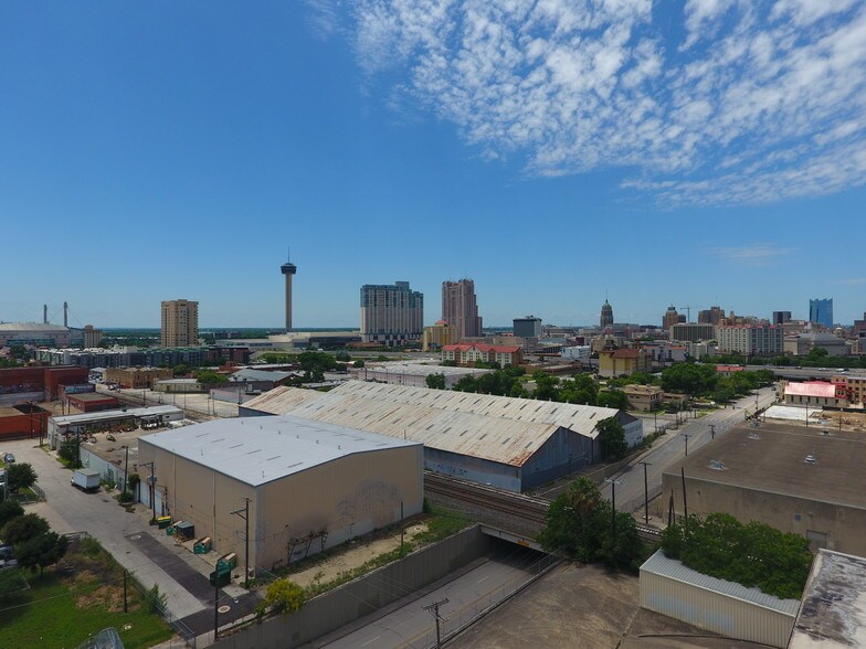 More Photos Of 314 Nolan St, San Antonio Industrial For Sale