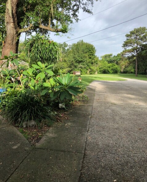 More Photos Of 22129 Carson Dr, Land O' Lakes Specialty For Sale