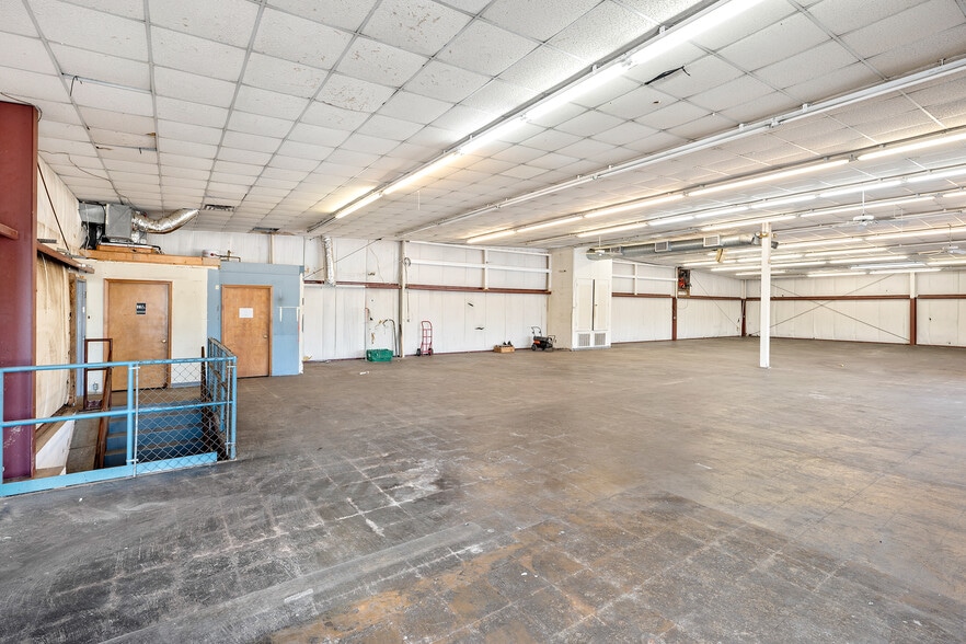 More Photos Of 4250 Atlanta Hwy, Bogart Freestanding For Sale