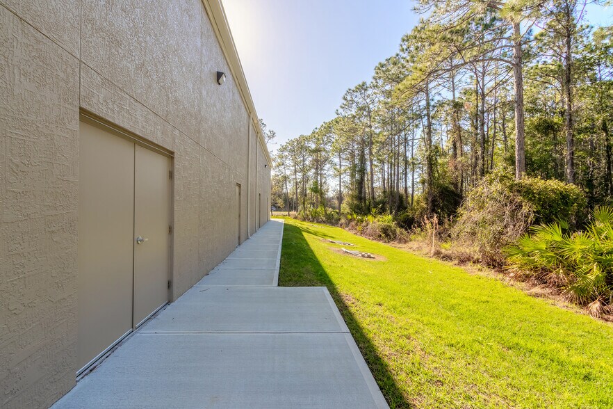 More Photos Of 275 Williamson Blvd, Ormond Beach Freestanding For Lease