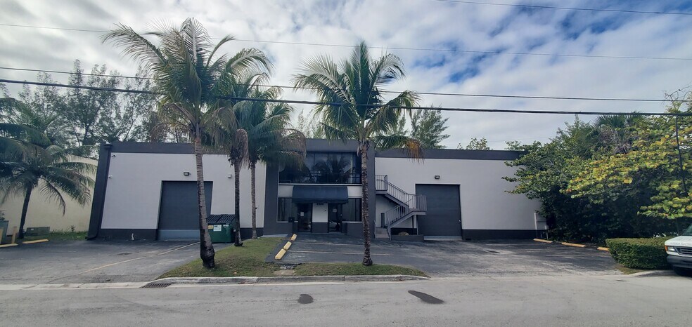 More Photos Of 2100 NW 93rd Ave, Miami Warehouse For Sale