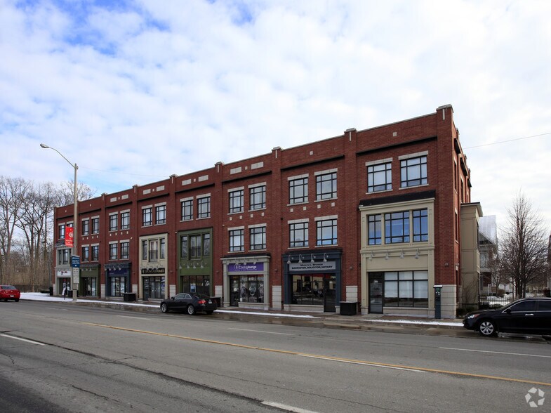 Primary Photo Of 165 Lakeshore Rd E, Mississauga Apartments For Lease