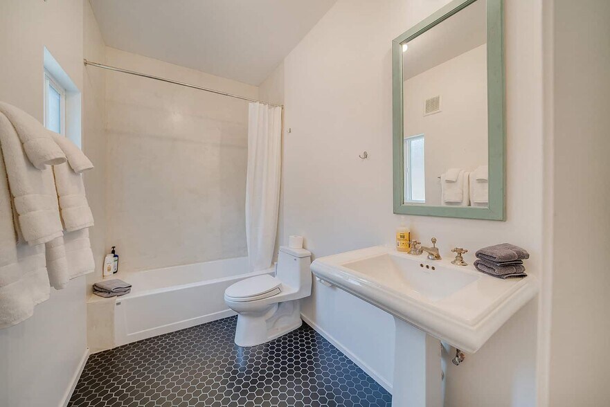 More Photos Of 25807 State Highway 189, Twin Peaks Hotel For Sale