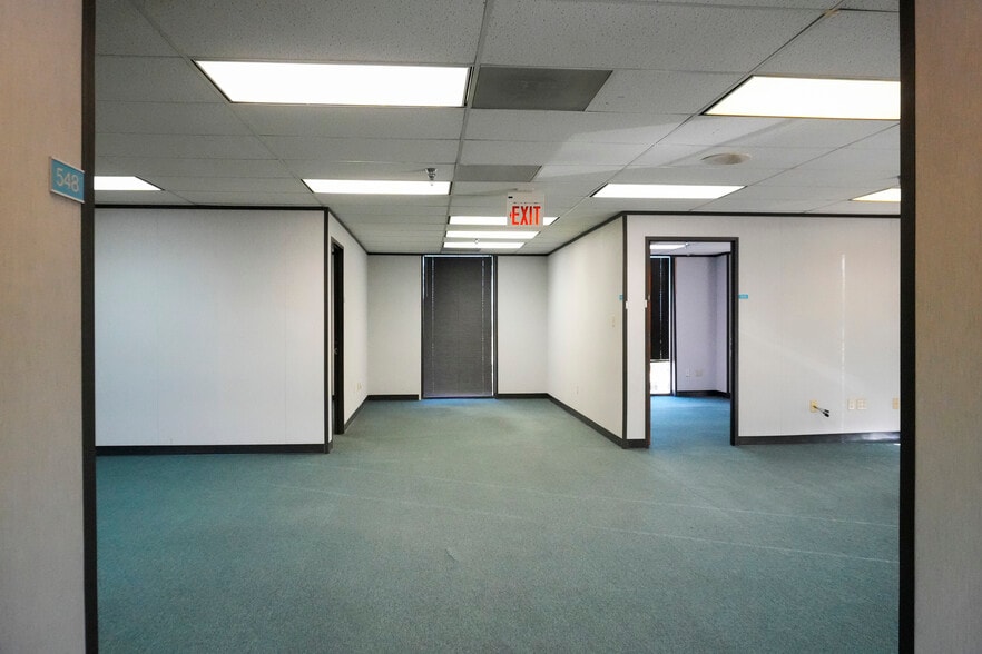 More Photos Of 5155 Flynn Pky, Corpus Christi Office For Lease