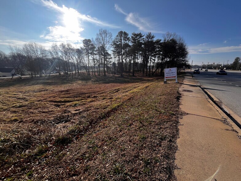 More Photos Of 8698 White Horse Rd, Greenville Land For Lease