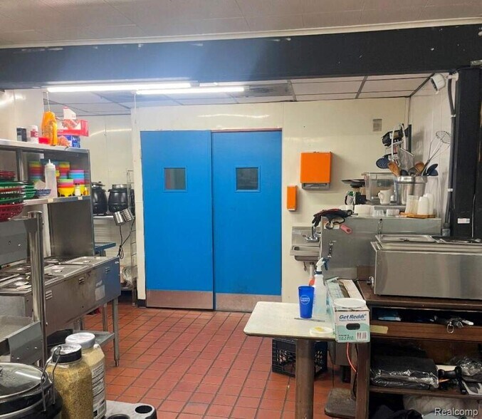 More Photos Of 4492 Richfield Rd, Flint Restaurant For Sale