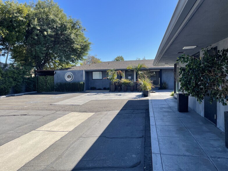 More Photos Of 6086 Brockton Ave, Riverside Medical For Lease