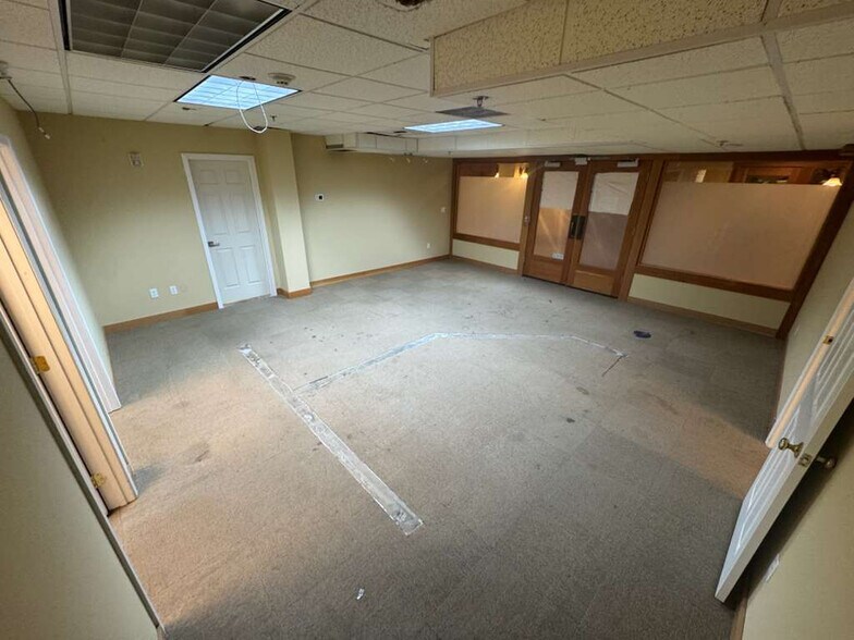 More Photos Of 1224 Harris St, Bellingham Multifamily For Sale