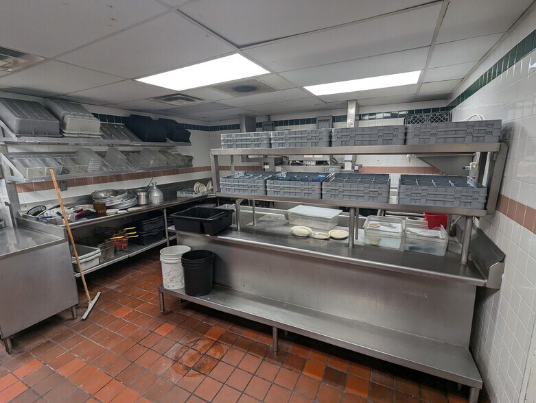 More Photos Of 2418 Canton Rd, Marietta Restaurant For Sale