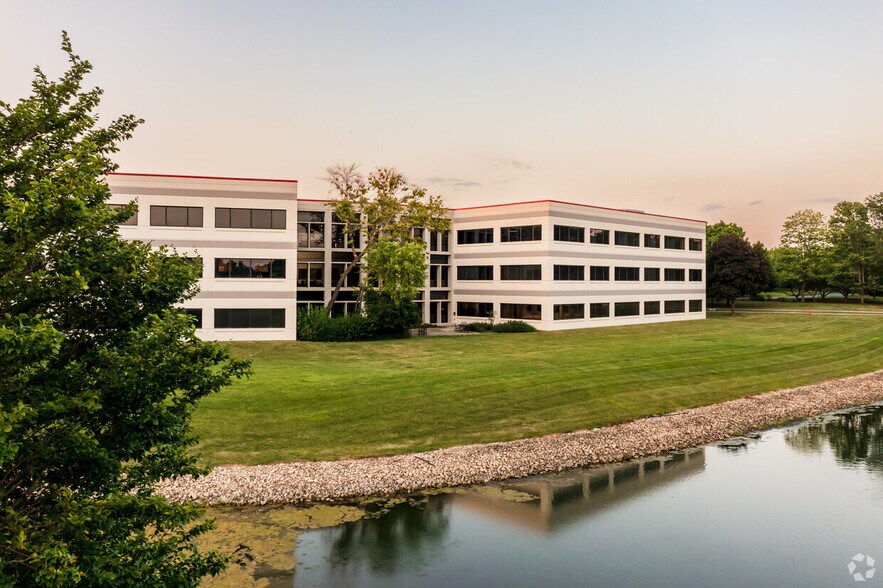 More Photos Of 1952 Mcdowell Rd, Naperville Office For Lease