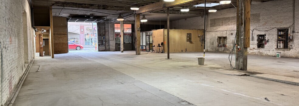 More Photos Of 1420 Broadway, Seattle Warehouse For Lease