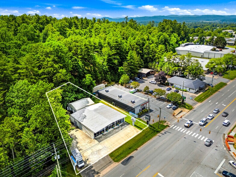 More Photos Of 71 Airport Rd, Arden Freestanding For Sale