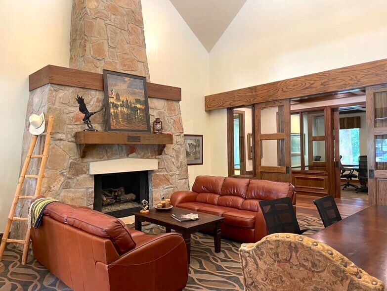 More Photos Of 6190 Virginia Pky, McKinney Medical For Lease