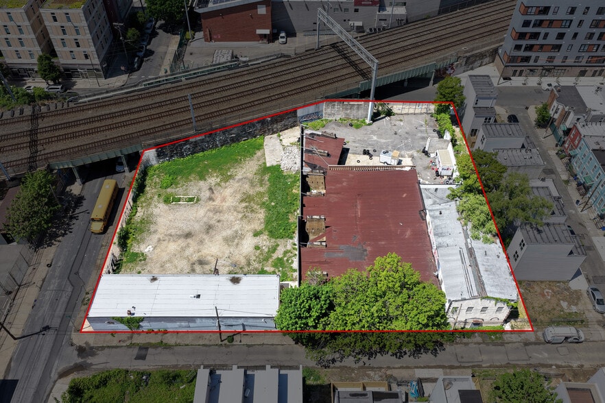 Primary Photo Of 919 Diamond St, Philadelphia Warehouse For Sale