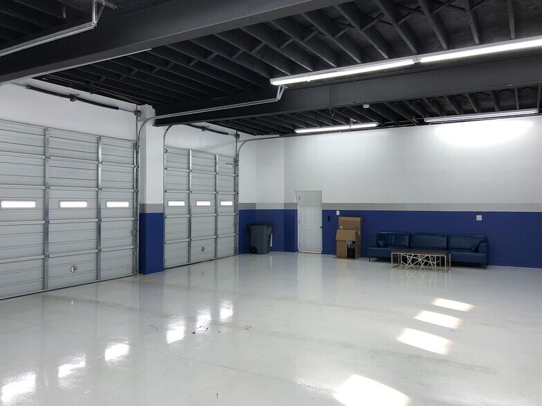 More Photos Of 3000 Liberty Heights Ave, Baltimore Auto Dealership For Lease