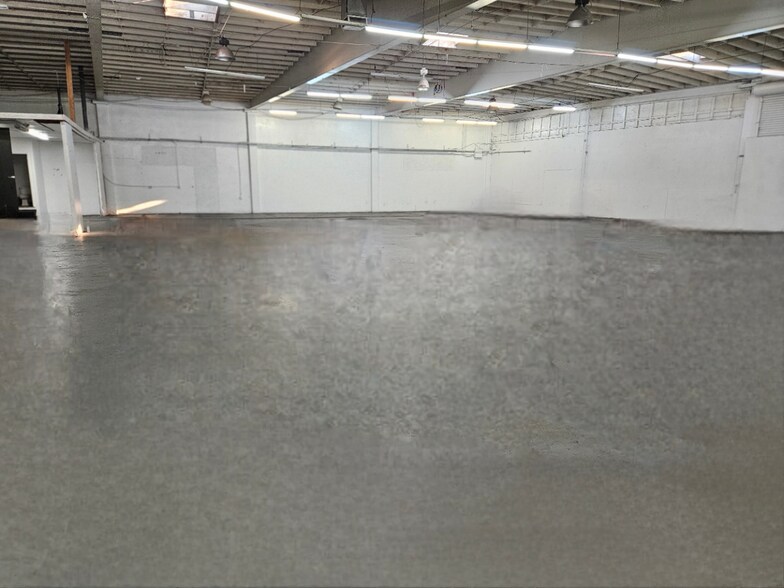 More Photos Of 1110 E 18th St, Los Angeles Industrial For Lease