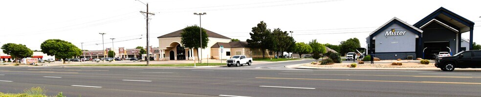 More Photos Of 6006 82nd St, Lubbock Freestanding For Sale