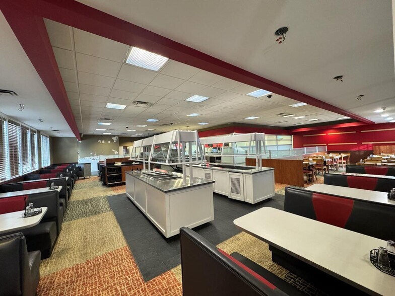 More Photos Of 1181 Stone Dr, Harrison Restaurant For Sale