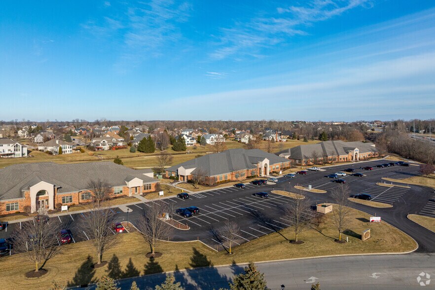 More Photos Of 1001 Chestnut Hills Pky, Fort Wayne Office For Lease