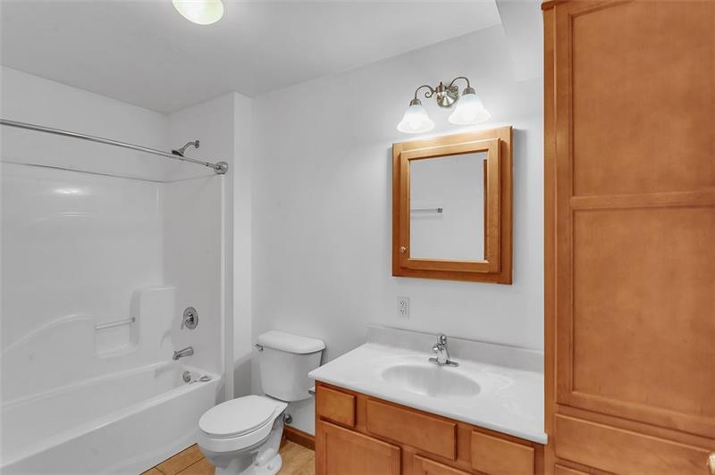 More Photos Of 456 2nd St, California Apartments For Sale