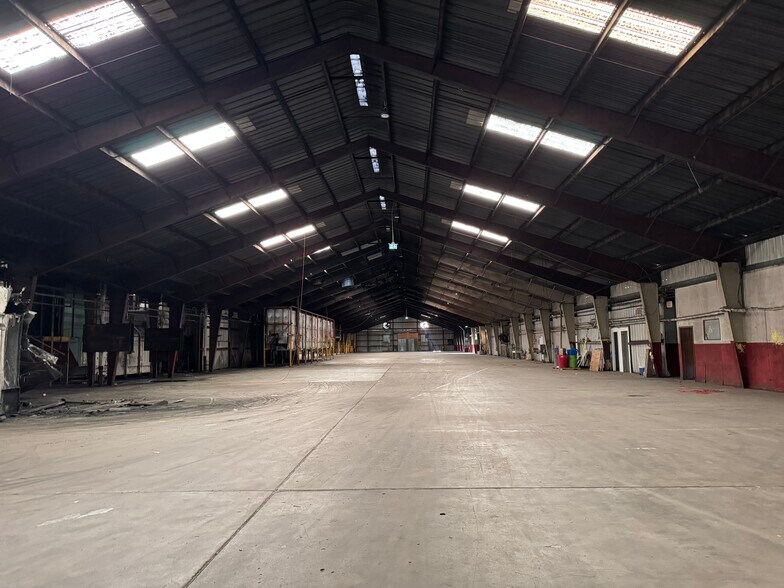 More Photos Of 405 Mayfield Rd, Warrenton Warehouse For Sale