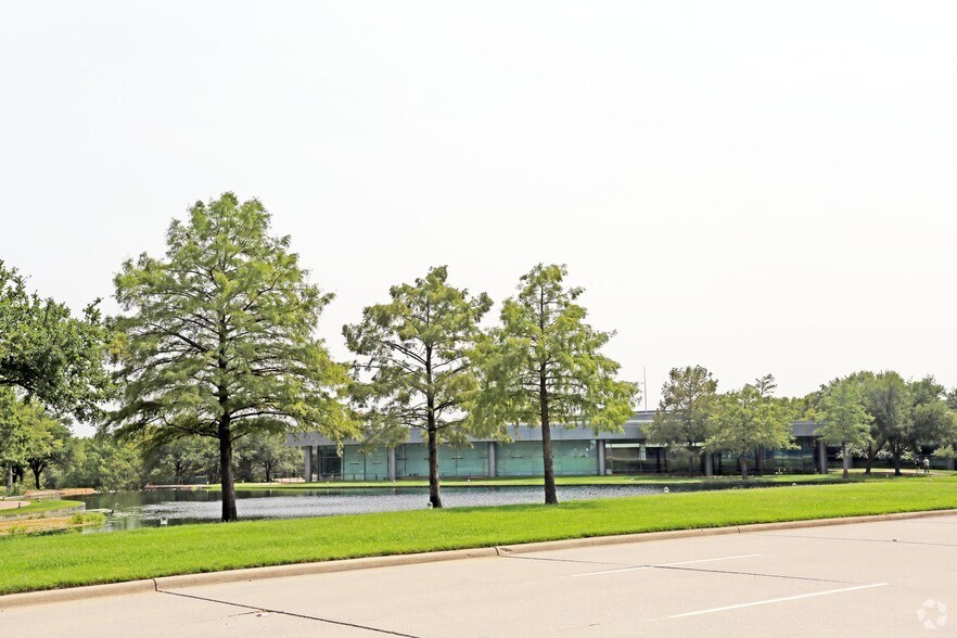 More Photos Of 700 Hidden Rdg, Irving Office For Lease