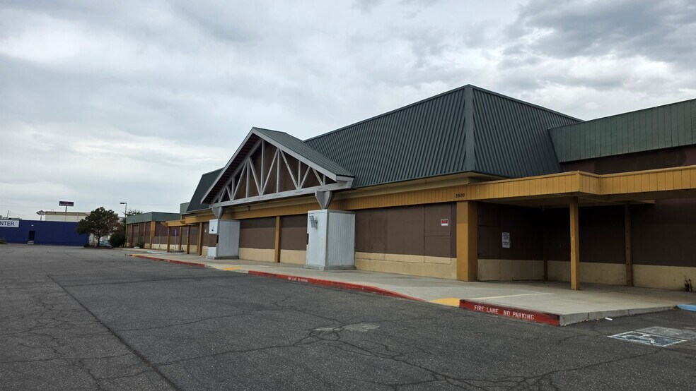 More Photos Of 2800 Sisk Rd, Modesto Storefront For Sale