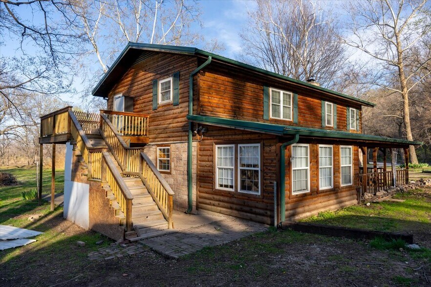 More Photos Of 9596 N 447 Rd, Spavinaw Trailer Camper Park For Sale