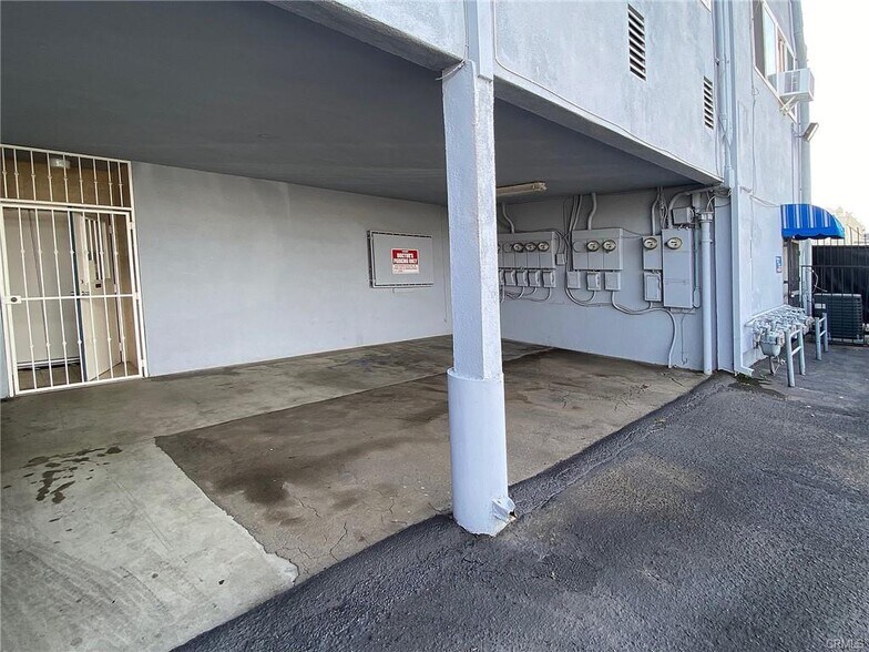 More Photos Of 16705 Hawthorne Blvd, Lawndale Medical For Lease