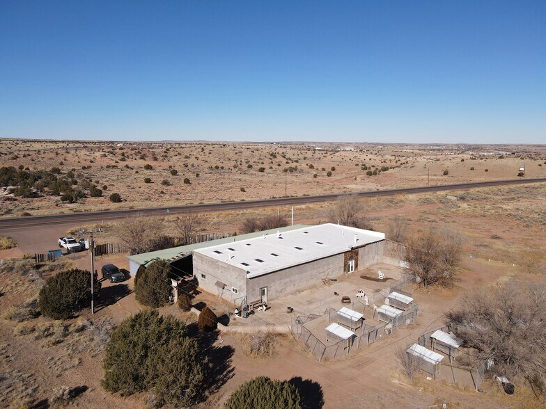 More Photos Of 3577 AZ-77, Taylor Office For Sale