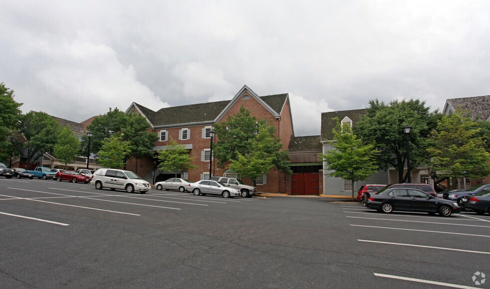 More Photos Of 2241 Tacketts Mill Dr, Woodbridge Office For Sale