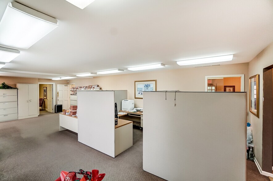 More Photos Of 1354 N Monroe Dr, Xenia Medical For Lease